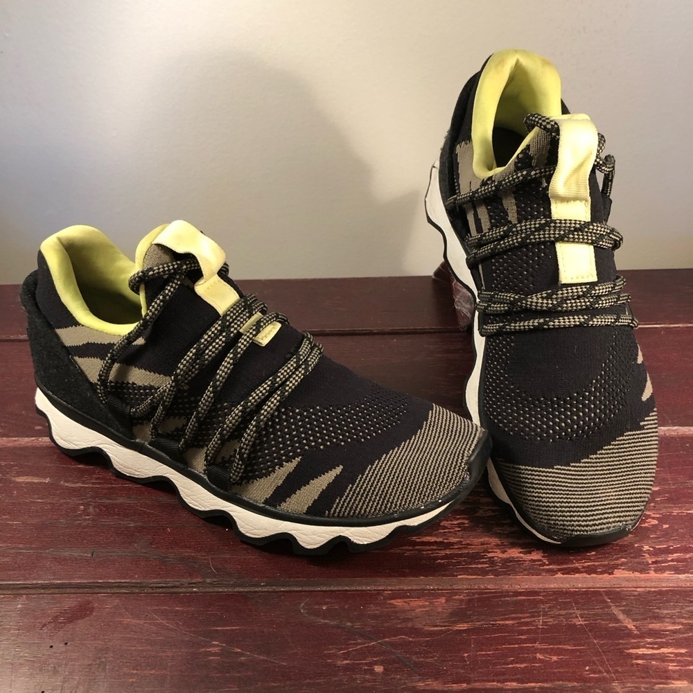 Sorel Kinetic Women's Black Dame Hvite Lace Up Walking Sneaker Size 8